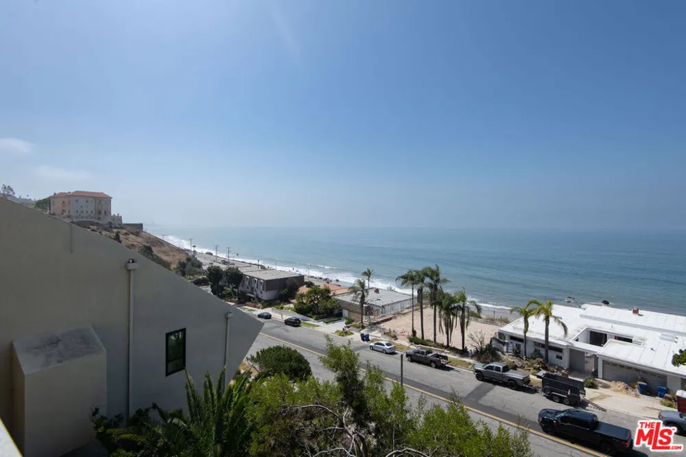 18063 Coastline Drive #3 Malibu, CA 90265