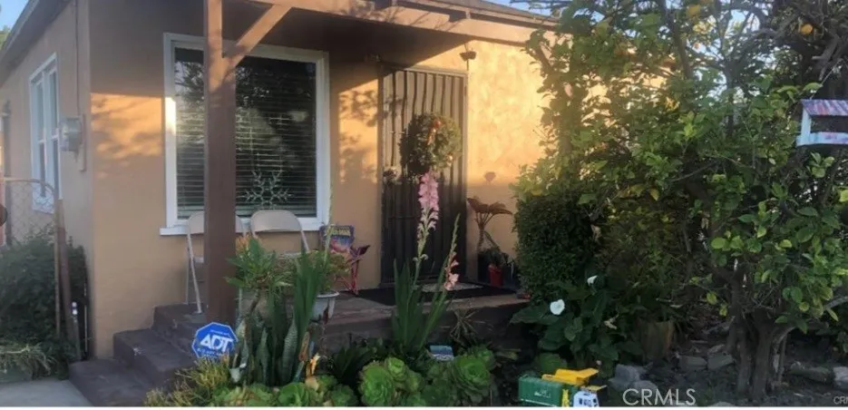 2080 E Stockwell Compton, CA 90222