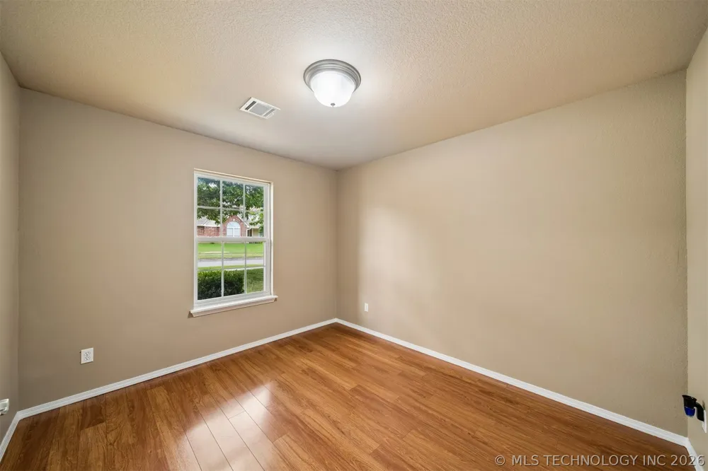 5309 Richmond Drive Bartlesville, OK 74006