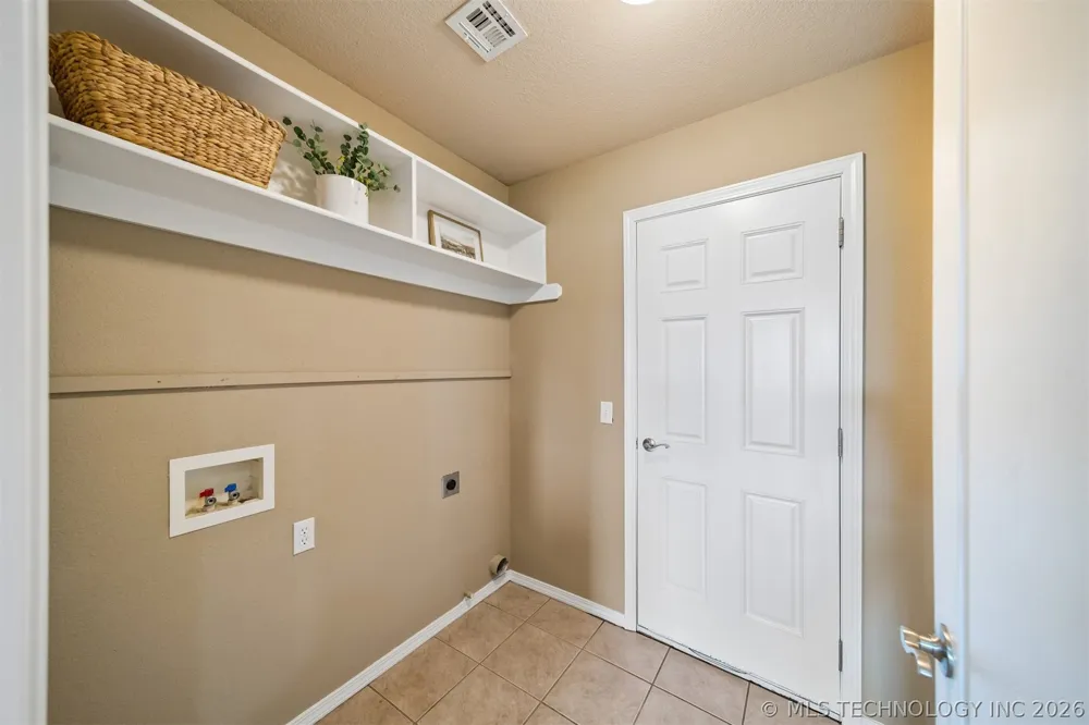 5309 Richmond Drive Bartlesville, OK 74006
