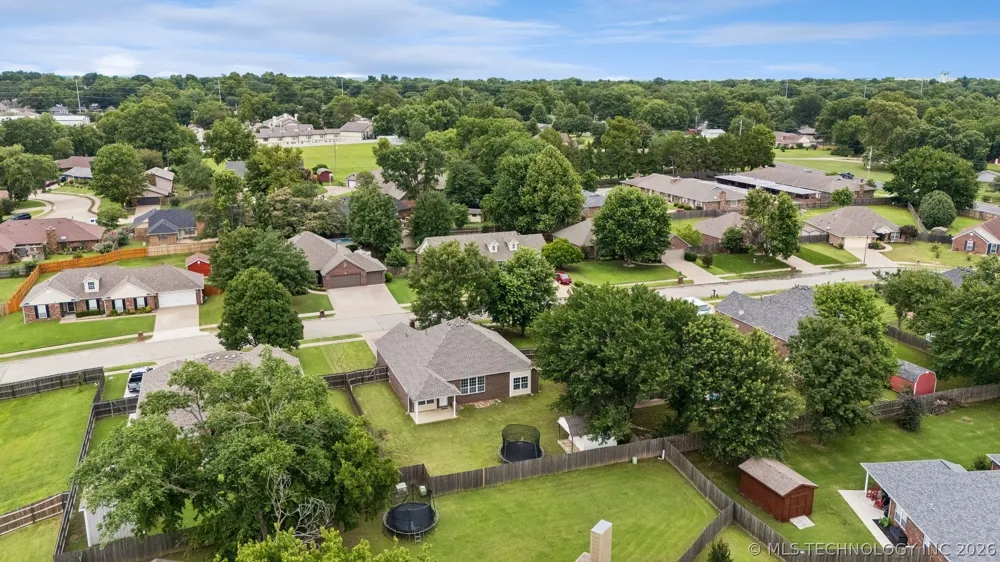 5309 Richmond Drive Bartlesville, OK 74006