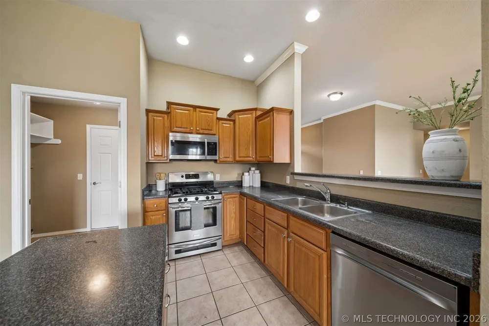 5309 Richmond Drive Bartlesville, OK 74006