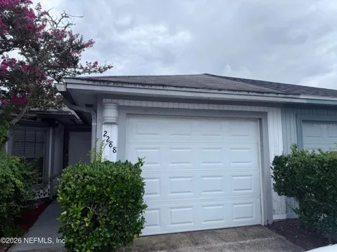 2288 IRONSTONE DRIVE E