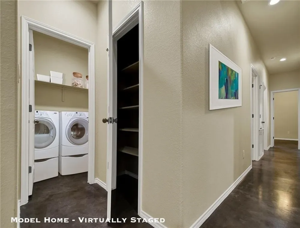 265 Joanne Loop #B Buda, TX 78610