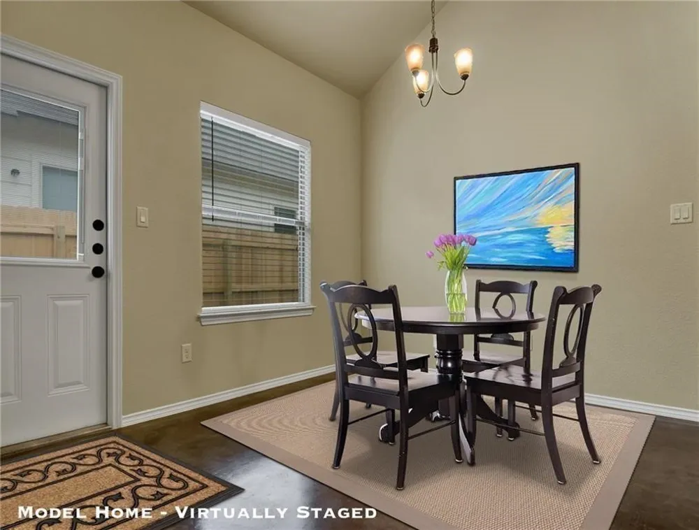265 Joanne Loop #B Buda, TX 78610