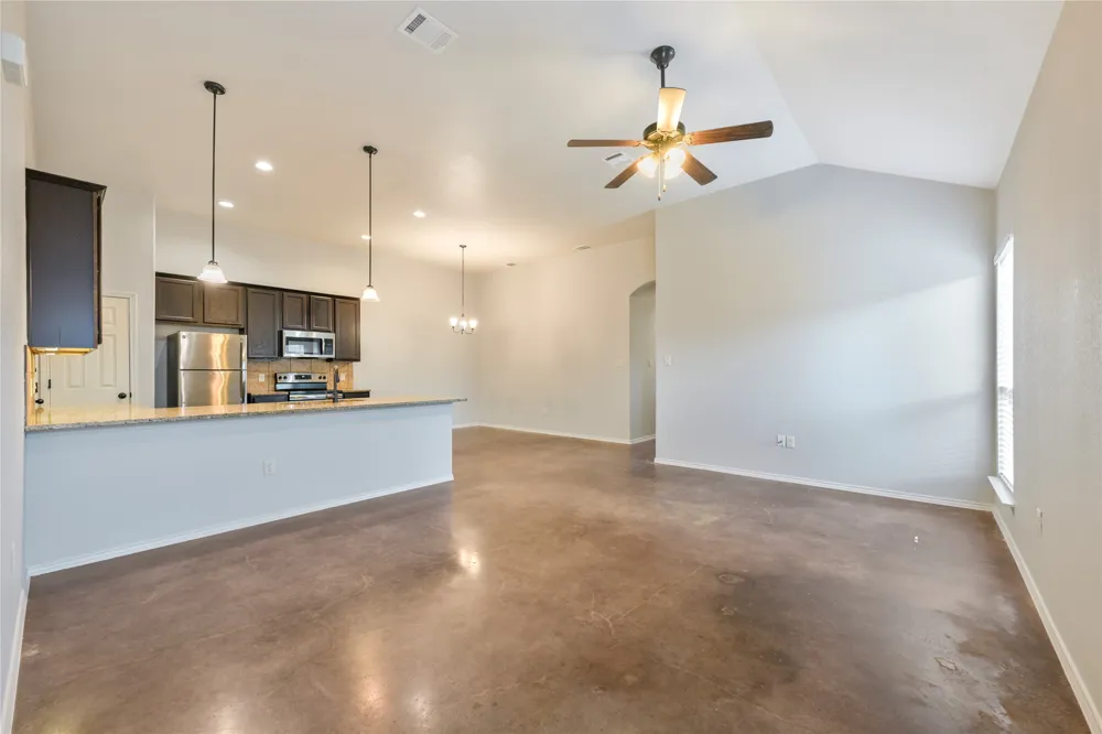 265 Joanne Loop #B Buda, TX 78610