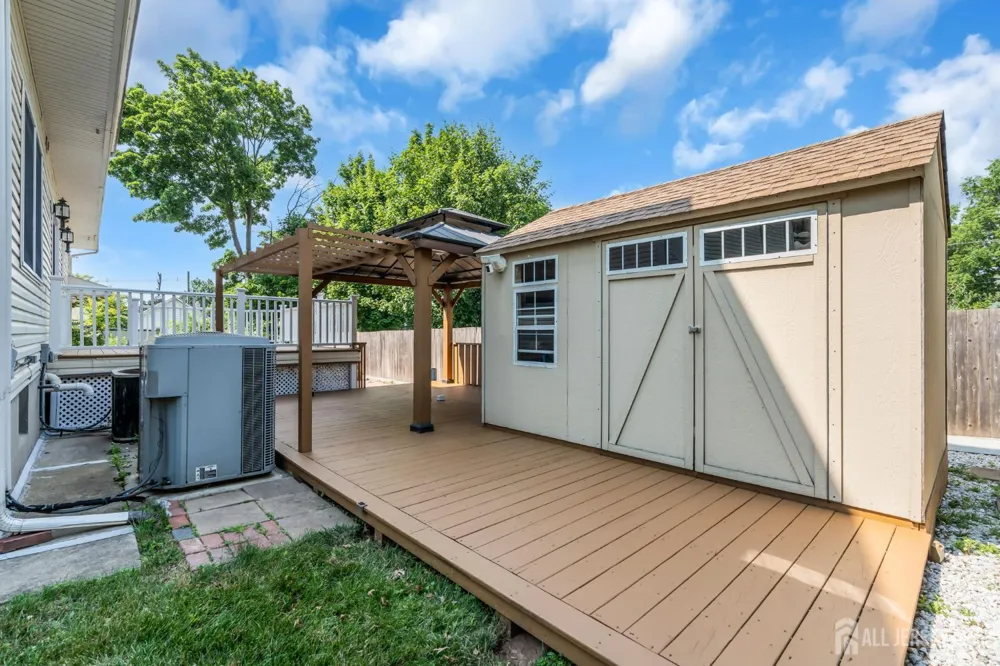 15 Rolfe Avenue Highland Park, NJ 08904