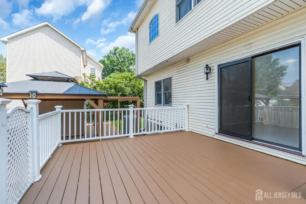 15 Rolfe Avenue Highland Park, NJ 08904