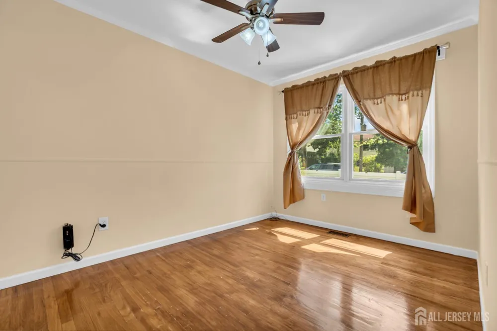 15 Rolfe Avenue Highland Park, NJ 08904