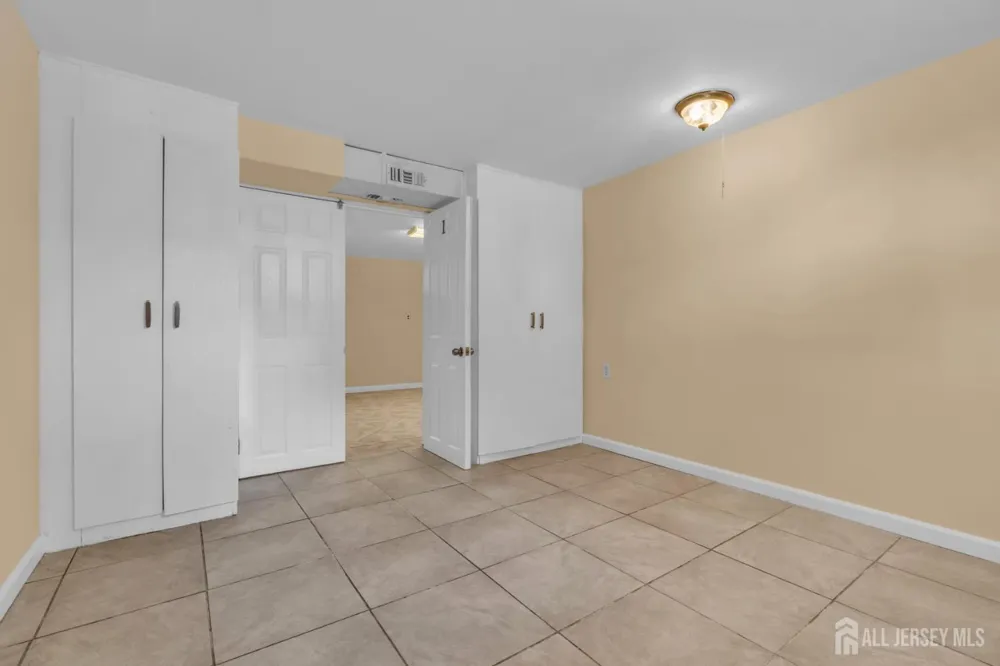 15 Rolfe Avenue Highland Park, NJ 08904