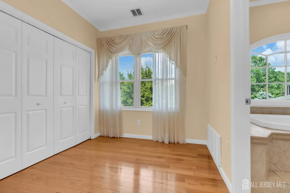 15 Rolfe Avenue Highland Park, NJ 08904