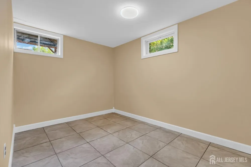 15 Rolfe Avenue Highland Park, NJ 08904