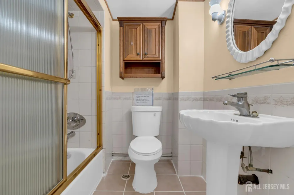 15 Rolfe Avenue Highland Park, NJ 08904