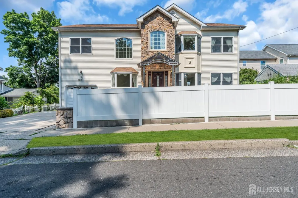 15 Rolfe Avenue Highland Park, NJ 08904
