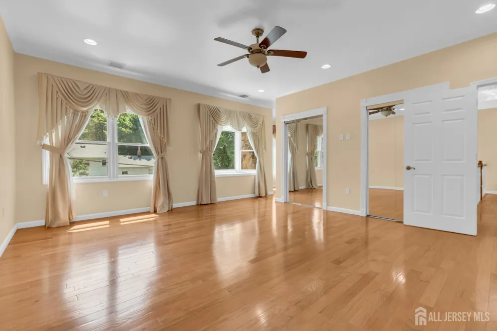15 Rolfe Avenue Highland Park, NJ 08904