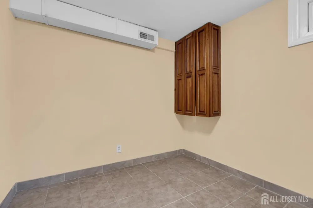 15 Rolfe Avenue Highland Park, NJ 08904