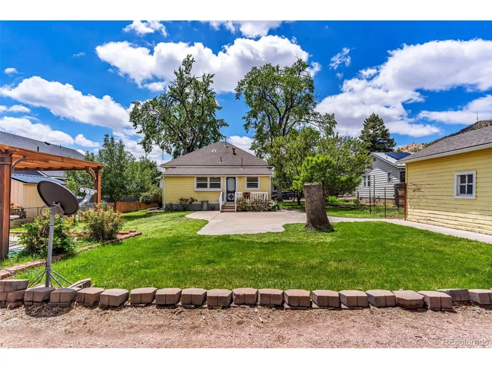 425 Pine Avenue Canon City, CO 81212