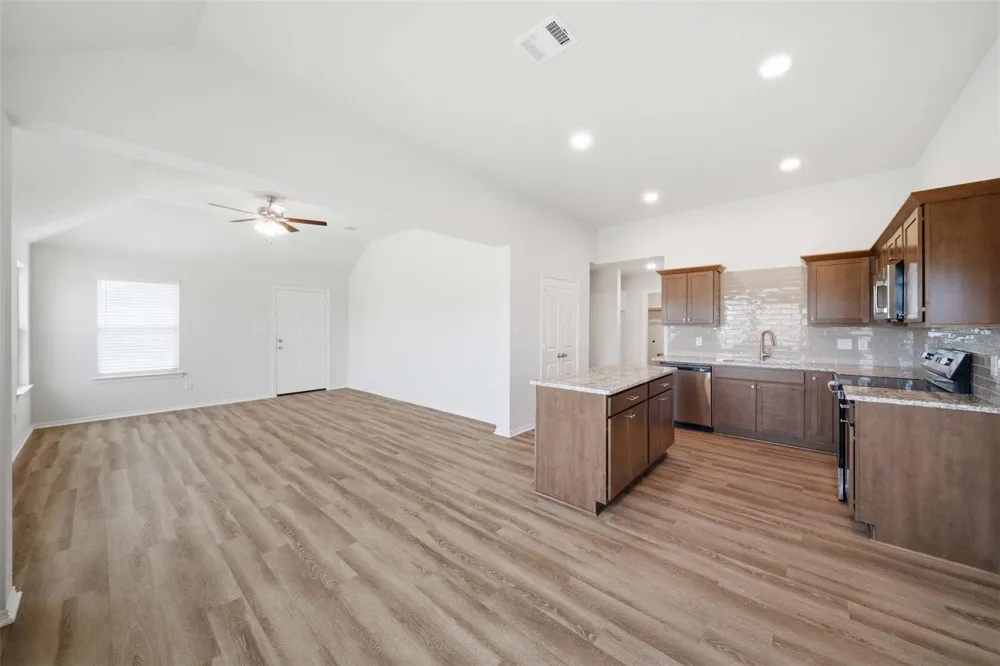 2787 Buccaneer Trail Bryan, TX 77803