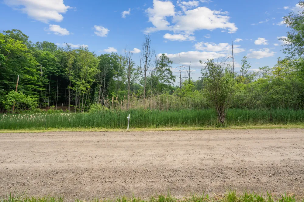 36300 Howard Road Farmington, MI 48331
