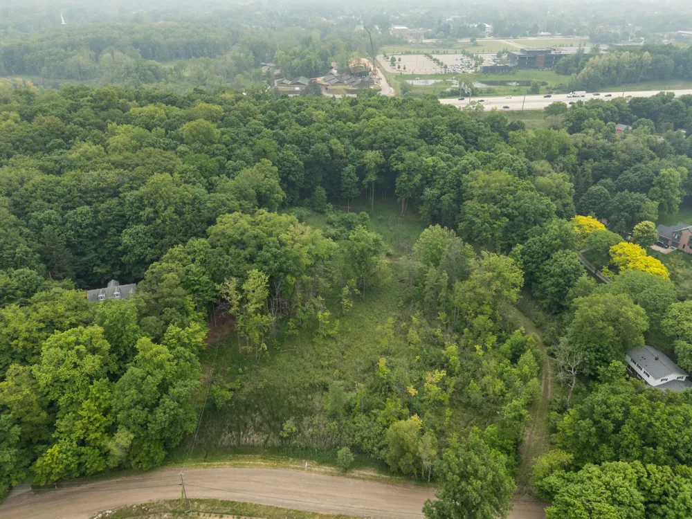 36300 Howard Road Farmington, MI 48331