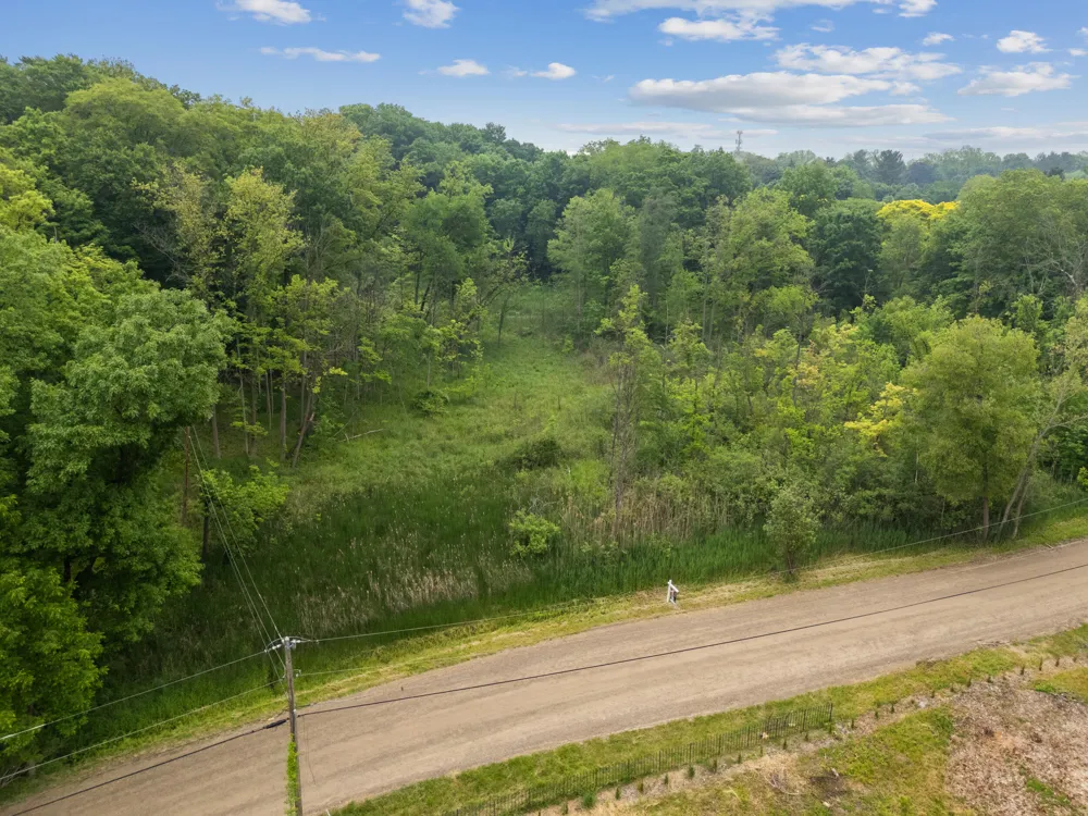 36300 Howard Road Farmington, MI 48331