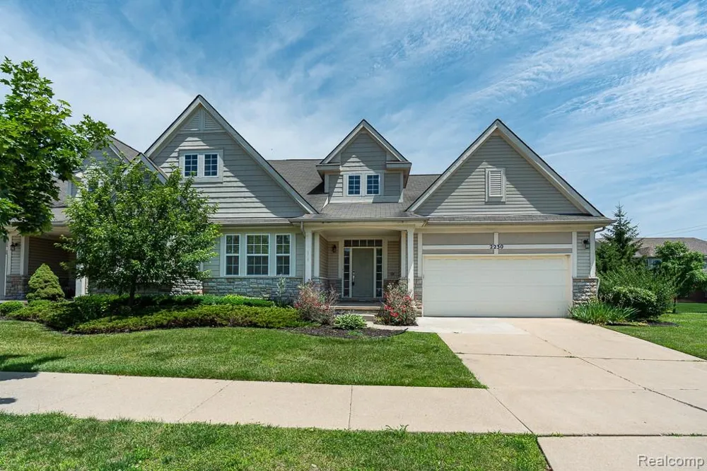 2230 Palmetto Commerce Charter Township, MI 48382