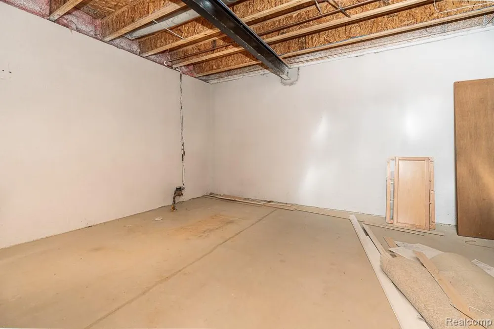 2230 Palmetto Commerce Charter Township, MI 48382