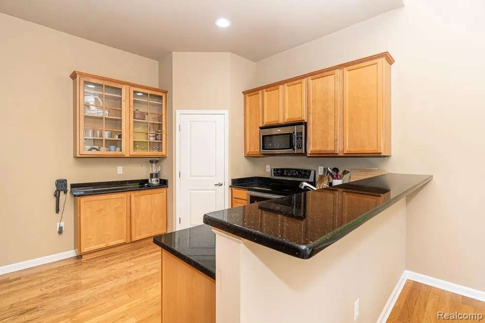 2230 Palmetto Commerce Charter Township, MI 48382