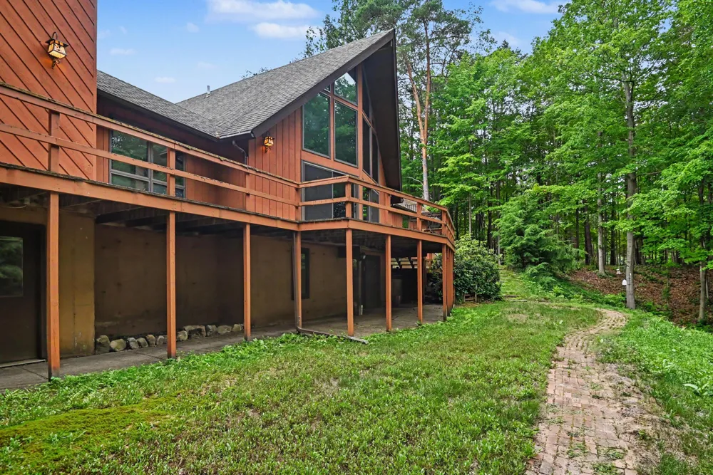 6696 103rd Avenue Casco Township, MI 49090