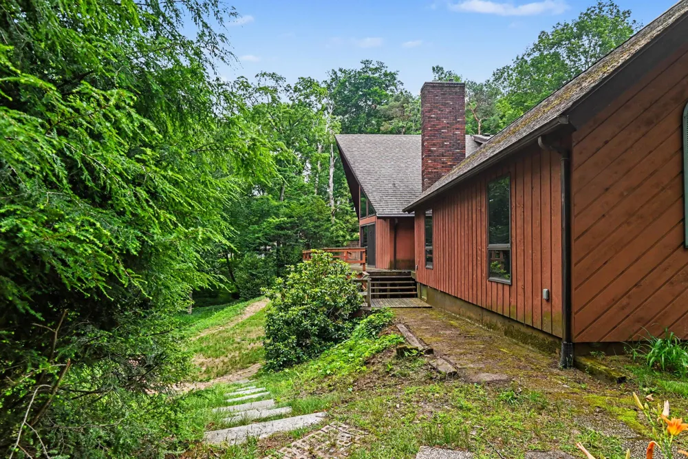 6696 103rd Avenue Casco Township, MI 49090
