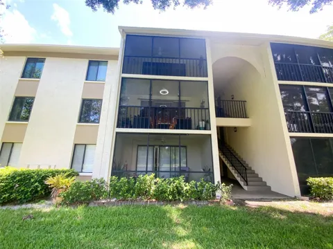 3134 LAKE PINE WAY #C2
