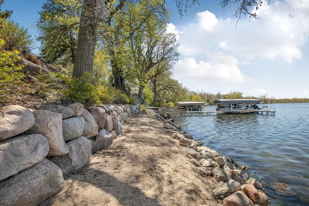 5715 Imhoff Avenue SW Howard Lake, MN 55349