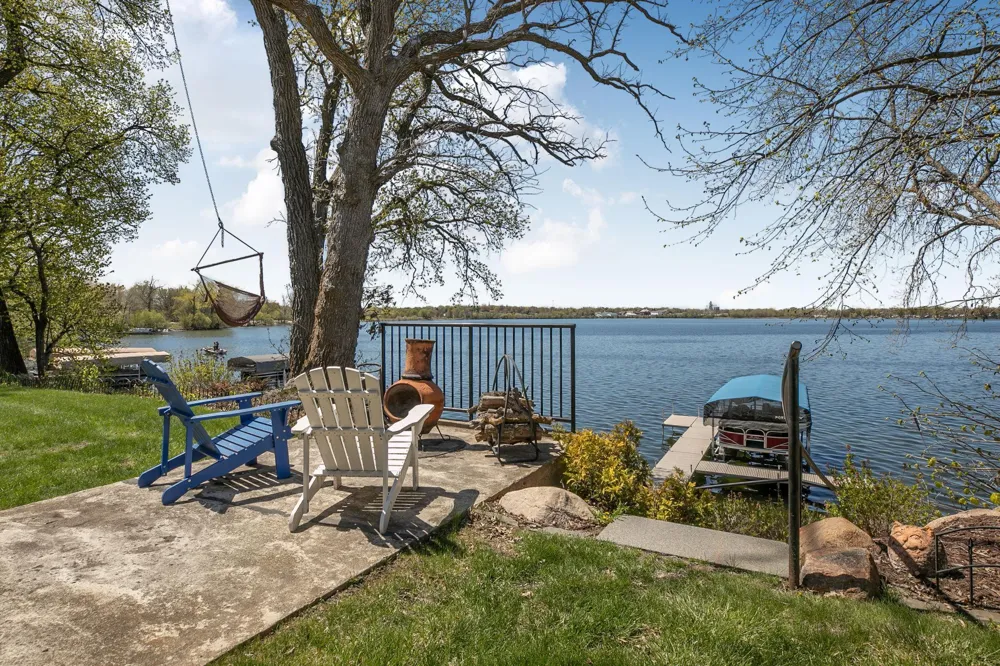 5715 Imhoff Avenue SW Howard Lake, MN 55349