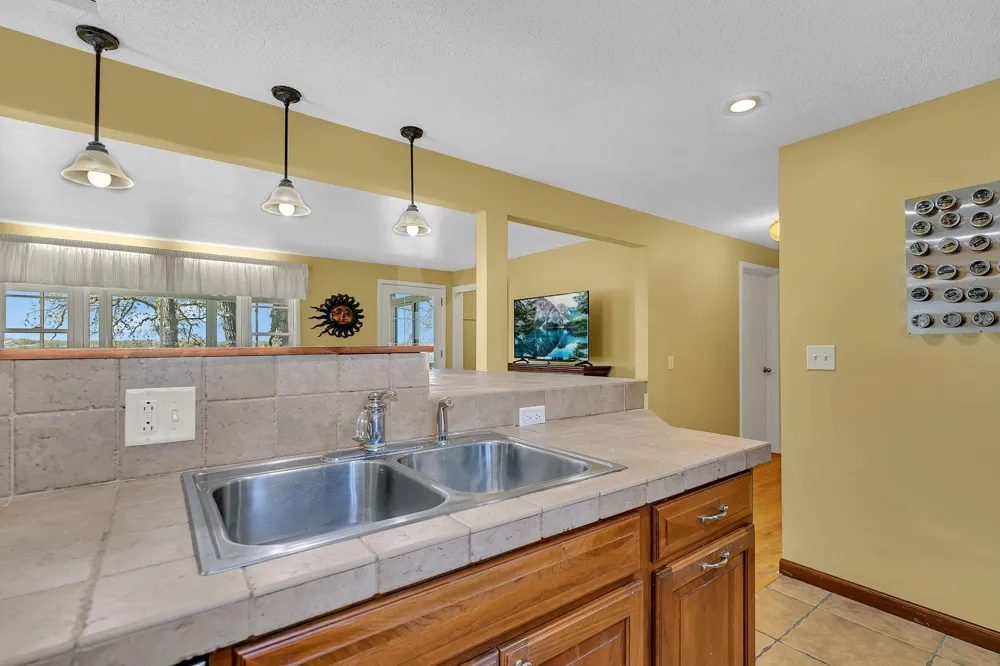 5715 Imhoff Avenue SW Howard Lake, MN 55349