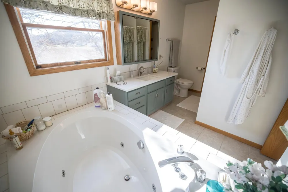 5294 312th Street Path Cannon Falls, MN 55009