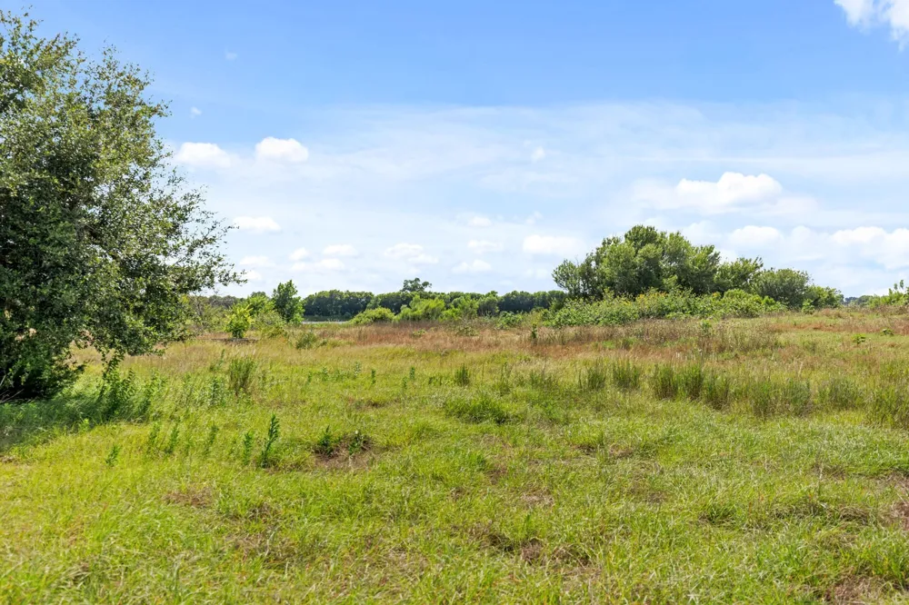 10 S Lone Star Parkway Moody, TX 76657