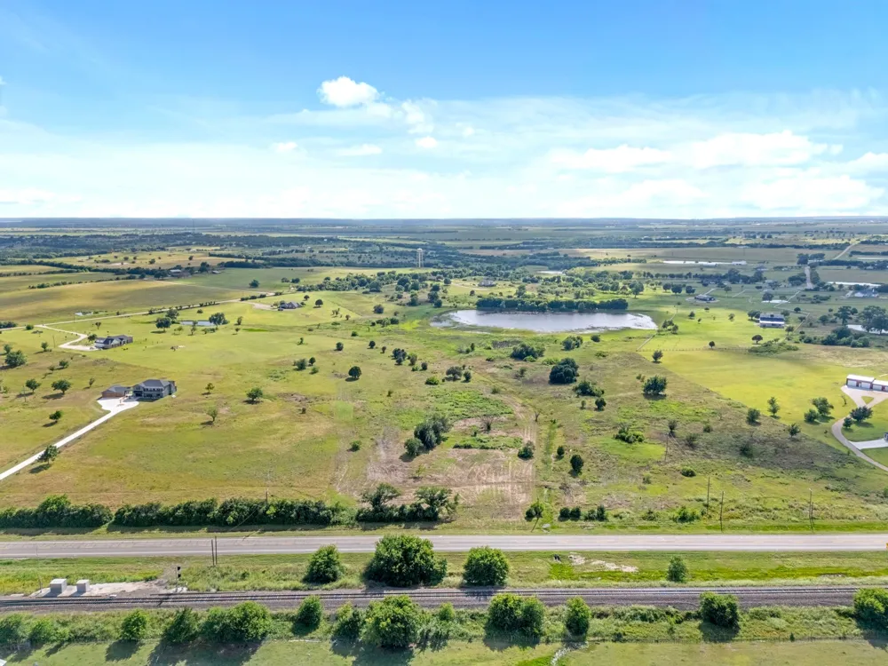 10 S Lone Star Parkway Moody, TX 76657