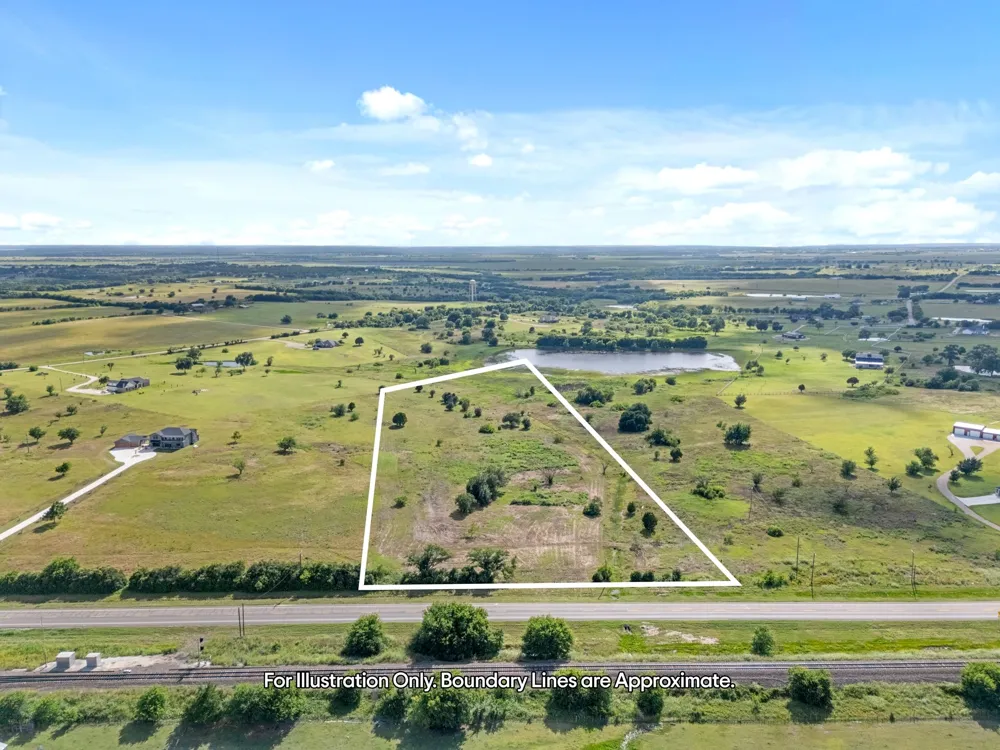 10 S Lone Star Parkway Moody, TX 76657