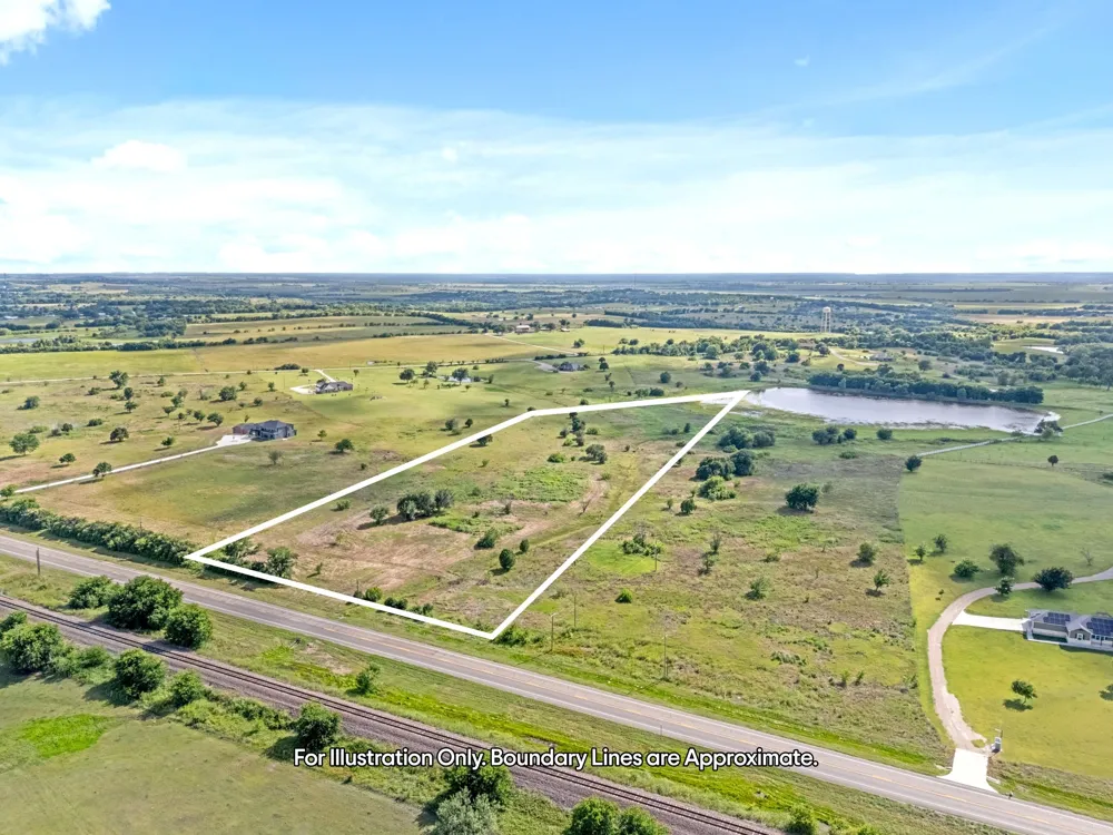 10 S Lone Star Parkway Moody, TX 76657