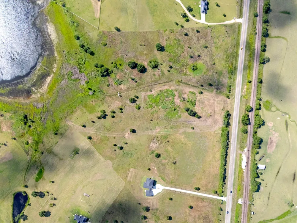 10 S Lone Star Parkway Moody, TX 76657