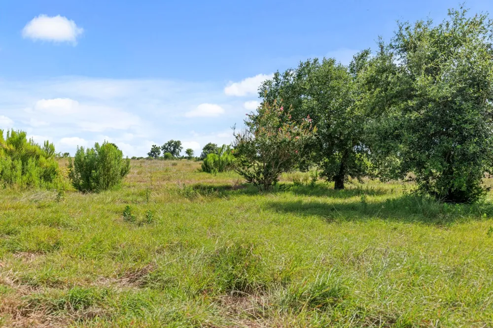 10 S Lone Star Parkway Moody, TX 76657