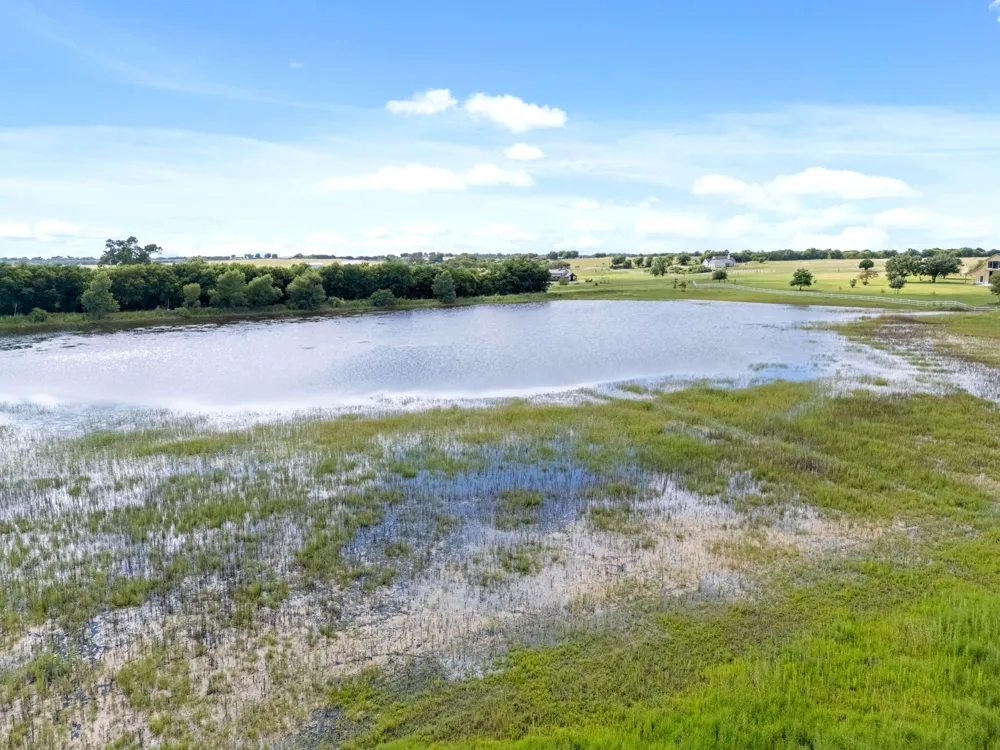 10 S Lone Star Parkway Moody, TX 76657