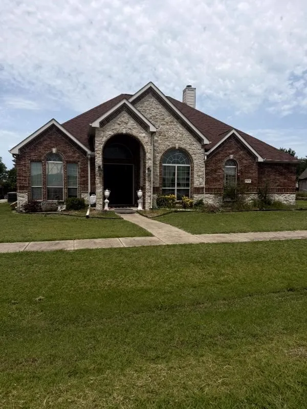 11909 Caddo Creek Drive Lavon, TX 75166