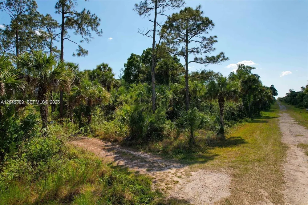 4180 36th Ave SE Naples, FL 34120