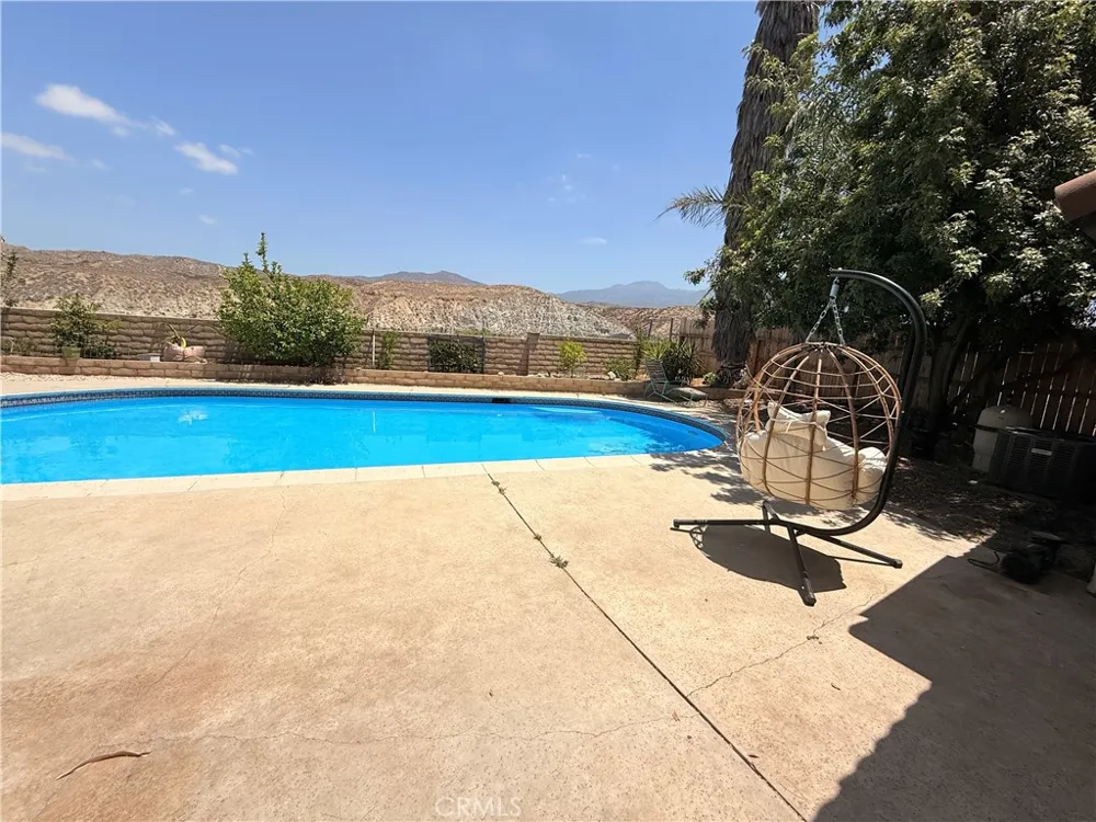 44128 Galicia Hemet, CA 92544
