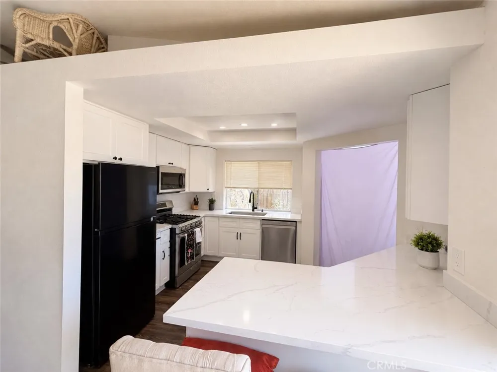 44128 Galicia Hemet, CA 92544
