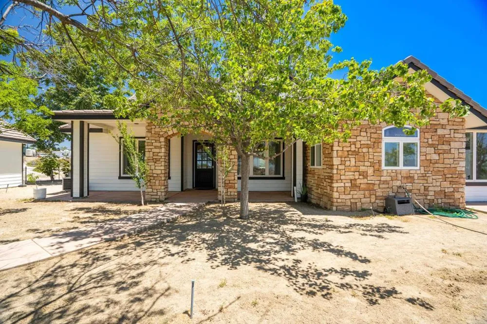 44075 Timber Trail Hemet, CA 92544
