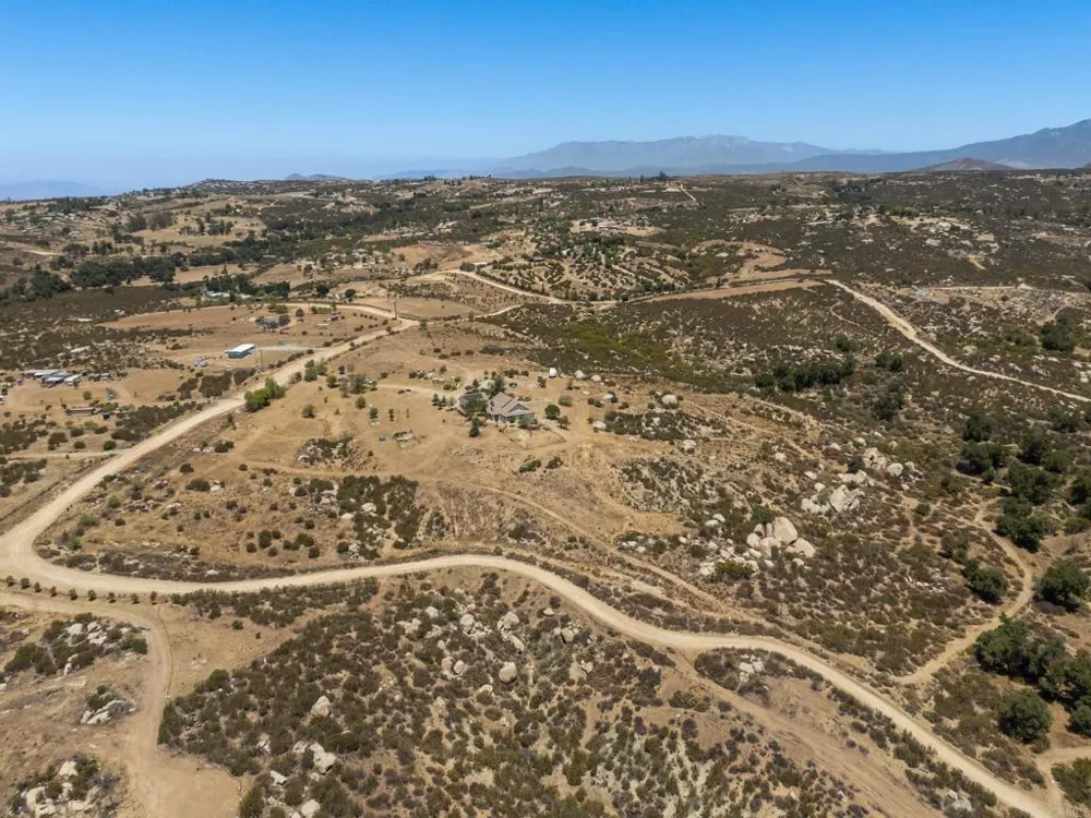 44075 Timber Trail Hemet, CA 92544