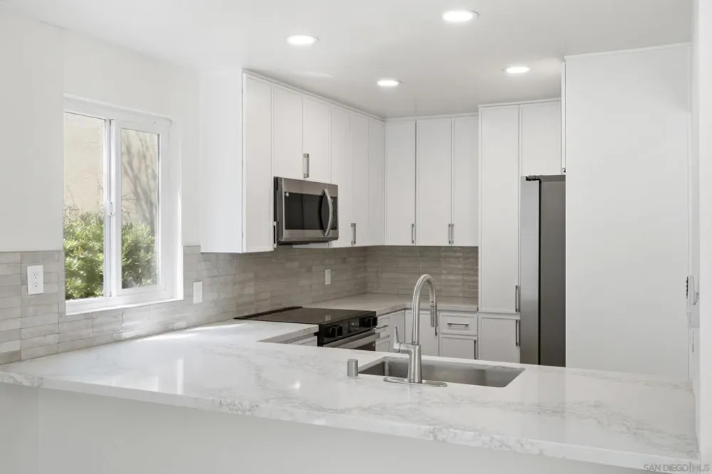 930 Via Mil Cumbres #151 Solana Beach, CA 92075