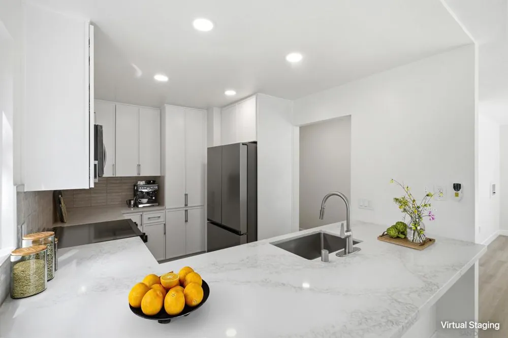 930 Via Mil Cumbres #151 Solana Beach, CA 92075